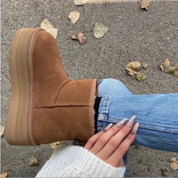 UGG Classic Mini Platform Boots Chestnut - Picture 11 of 11